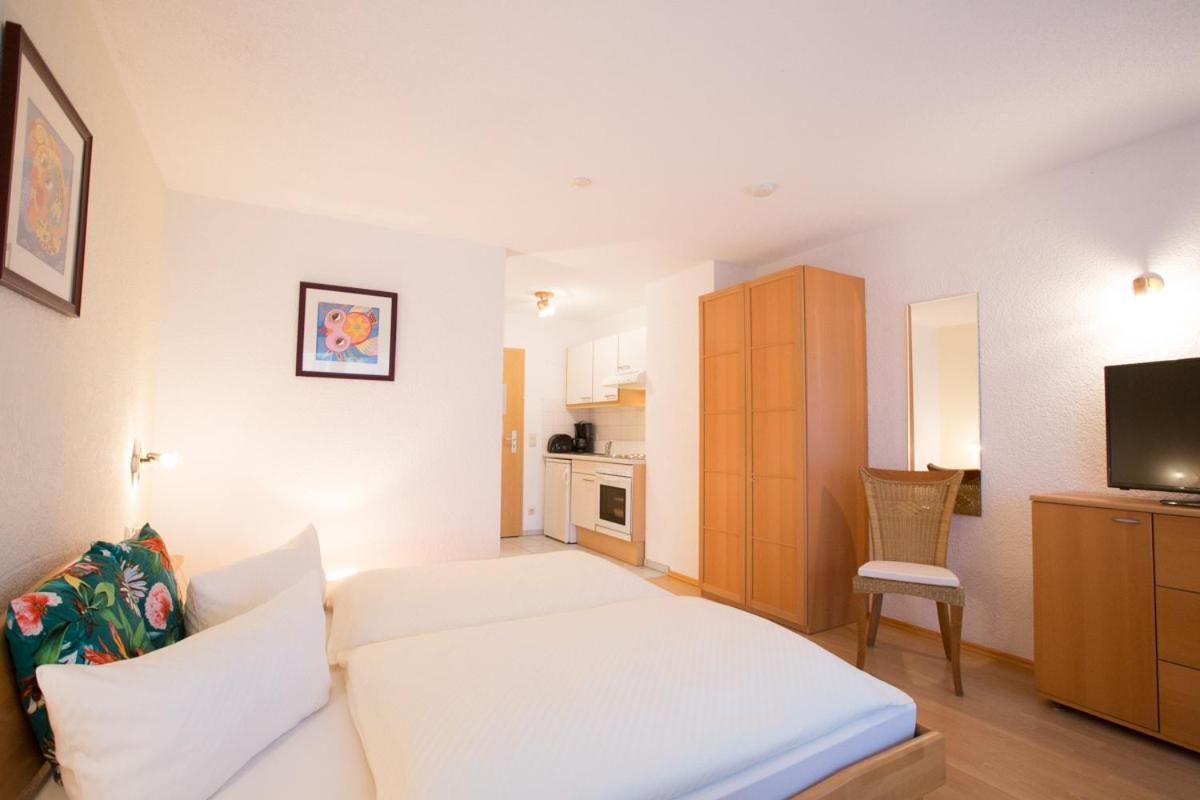 Gaestehaus Maeder Am Hafen Uhldingen-Mühlhofen Chambre photo