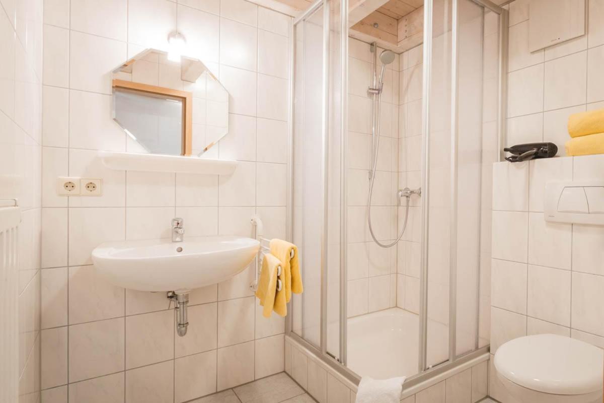 Gaestehaus Maeder Am Hafen Uhldingen-Mühlhofen Chambre photo
