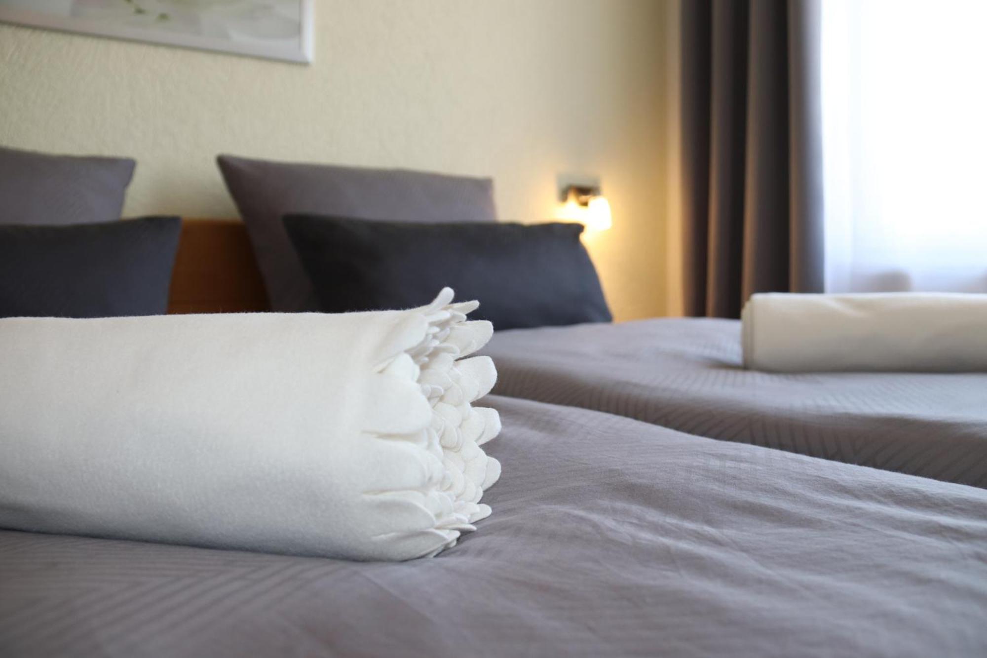 Gaestehaus Maeder Am Hafen Uhldingen-Mühlhofen Chambre photo